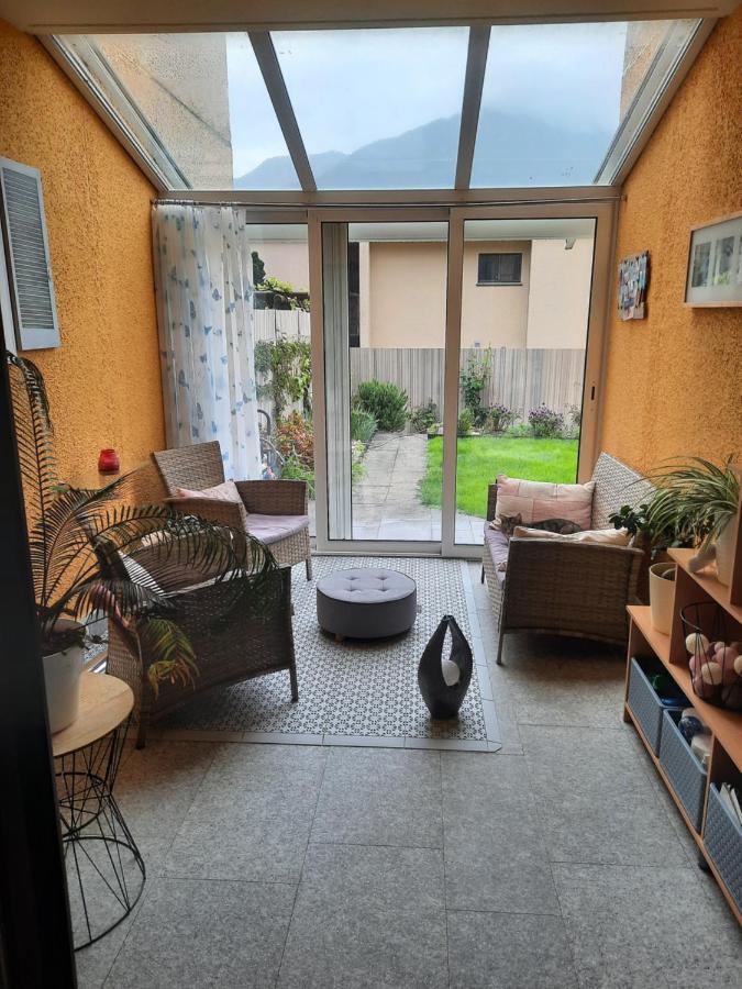 Camera Privata Con Balcone Giardino E Piscina Gordola Exterior foto