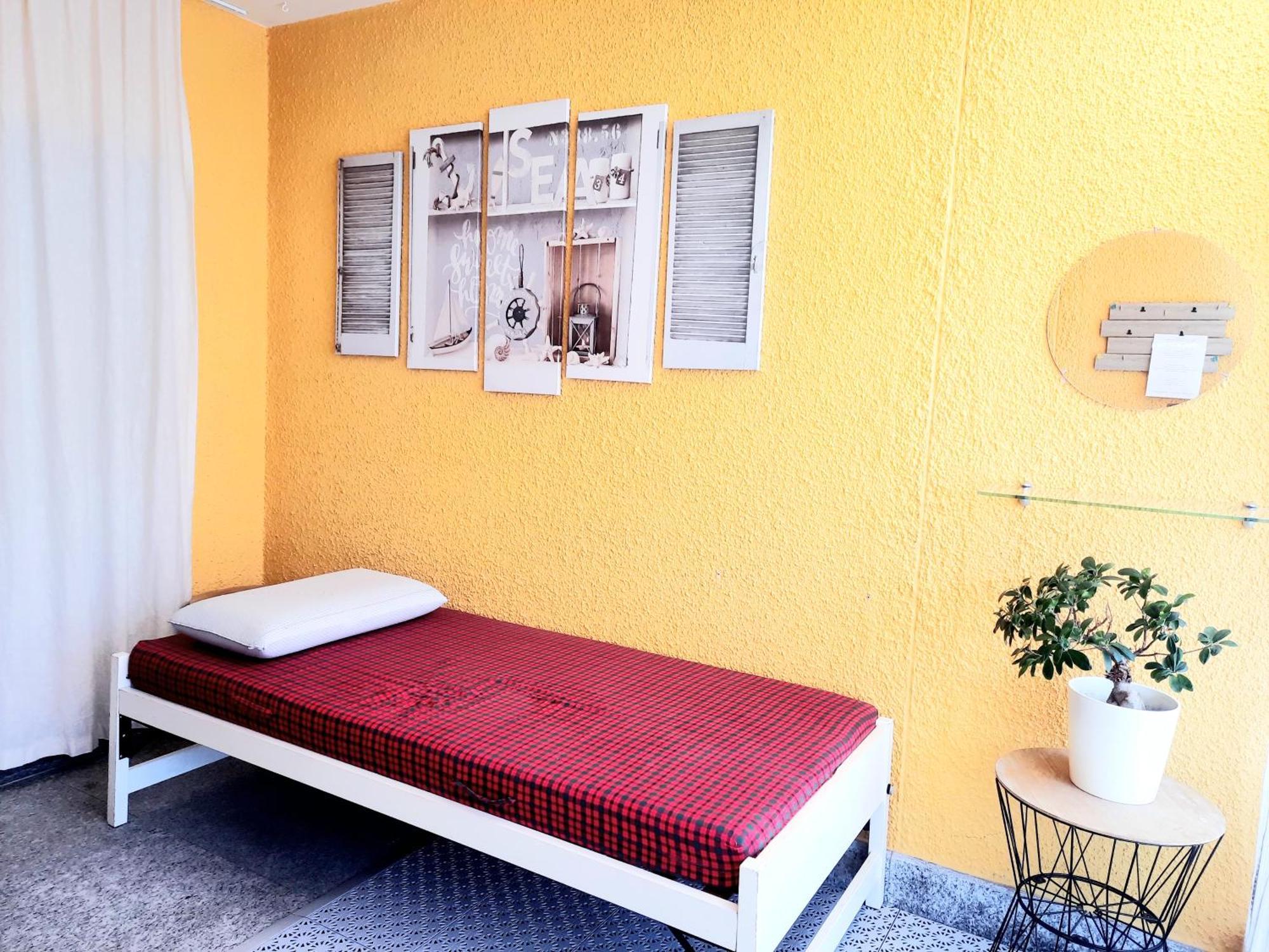 Camera Privata Con Balcone Giardino E Piscina Gordola Exterior foto
